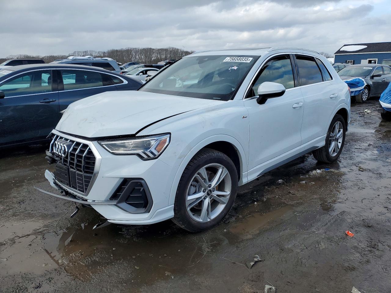Photo of the 2024 AUDI Q3 PREMIUM S LINE 45