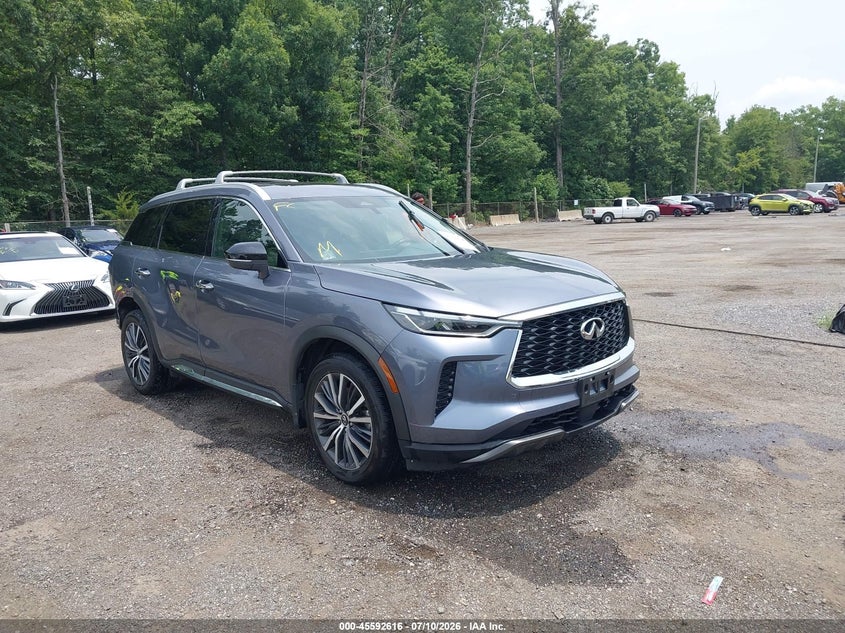 Photo of the 2023 INFINITI QX60 SENSORY AWD