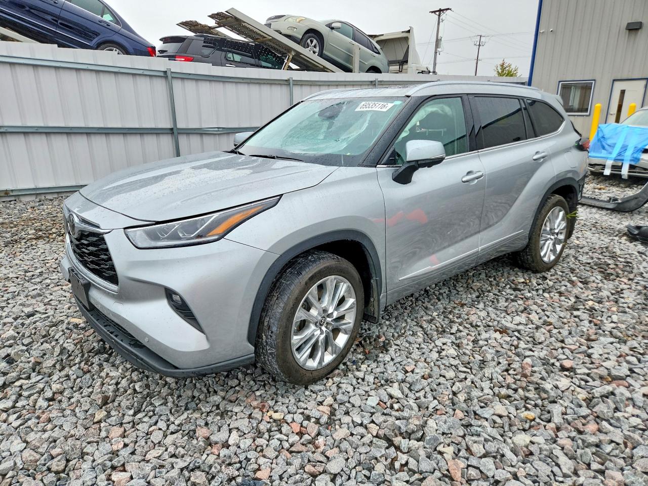 Photo of the 2024 TOYOTA HIGHLANDER LIMITED
