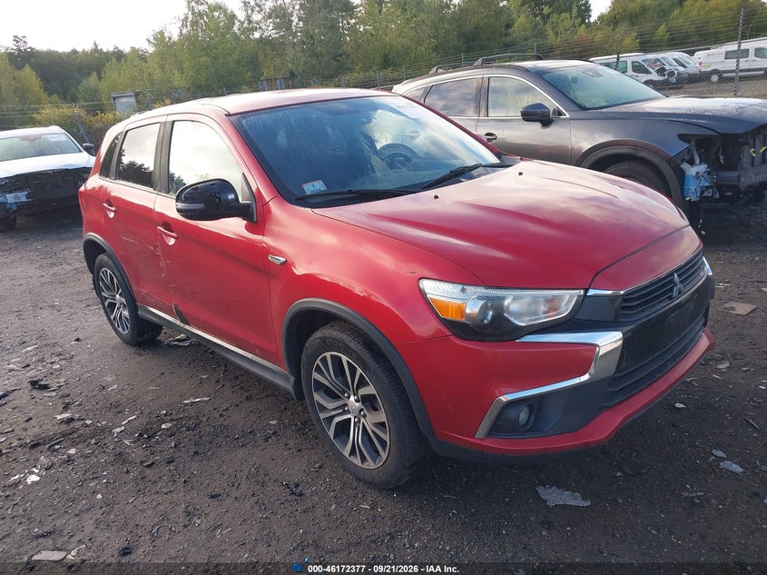 Photo of the 2016 MITSUBISHI OUTLANDER SPORT 2.0 ES
