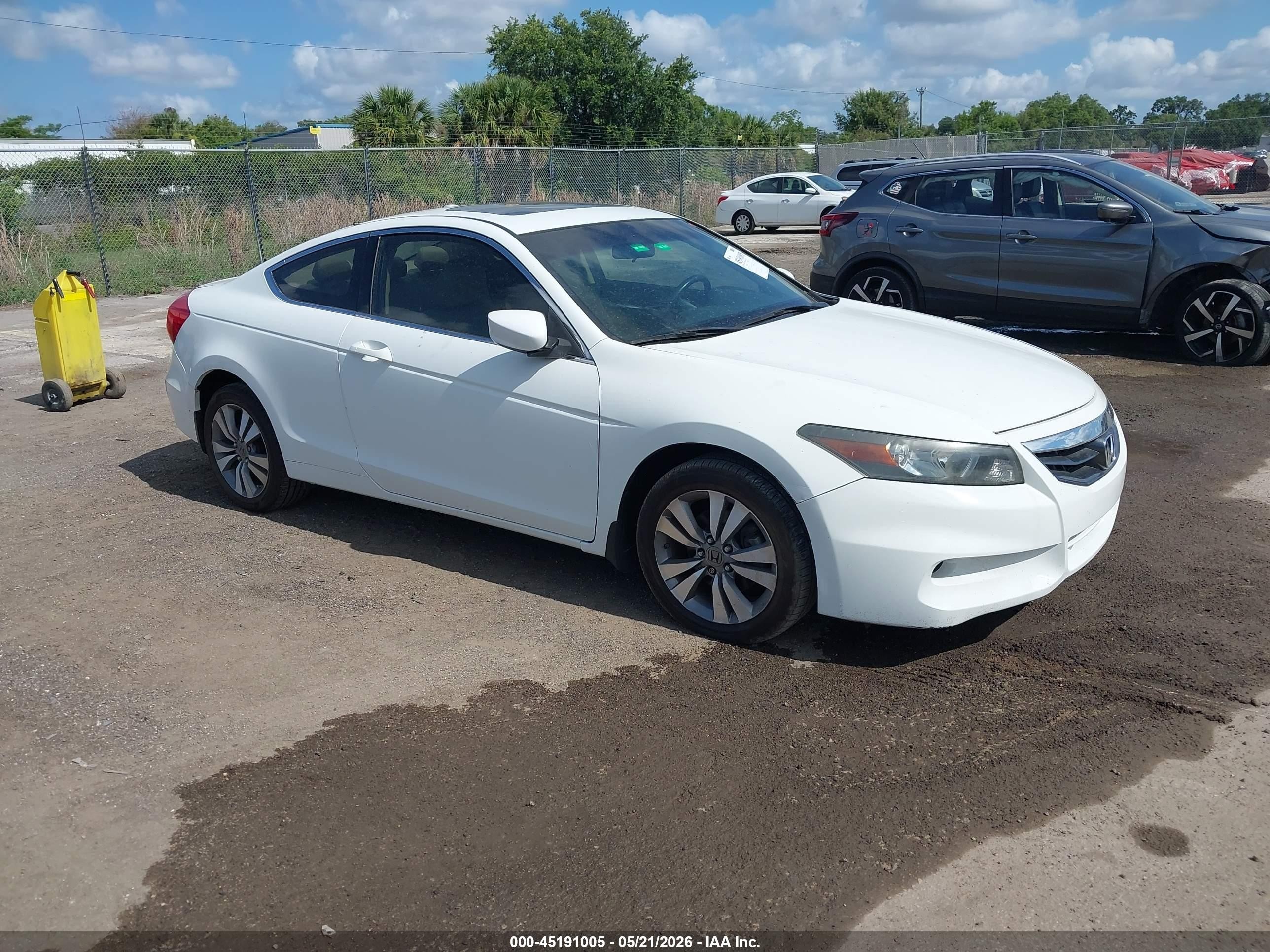 Photo of the 2011 HONDA ACCORD 2.4 EX-L