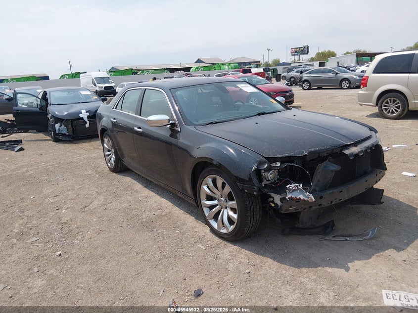 Photo of the 2016 CHRYSLER 300C
