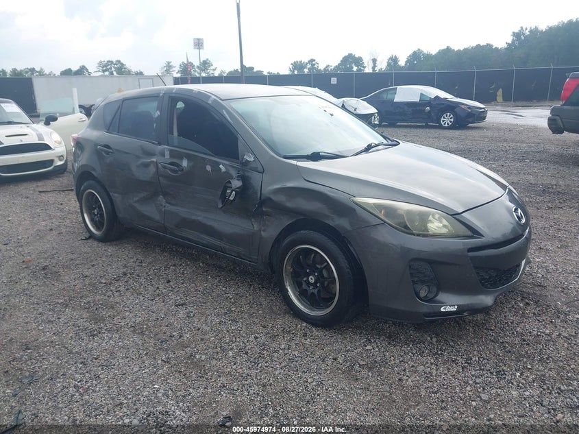 Photo of the 2013 MAZDA MAZDA3 I TOURING