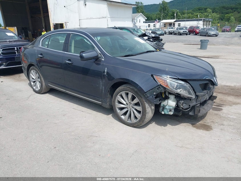 Photo of the 2013 LINCOLN MKS