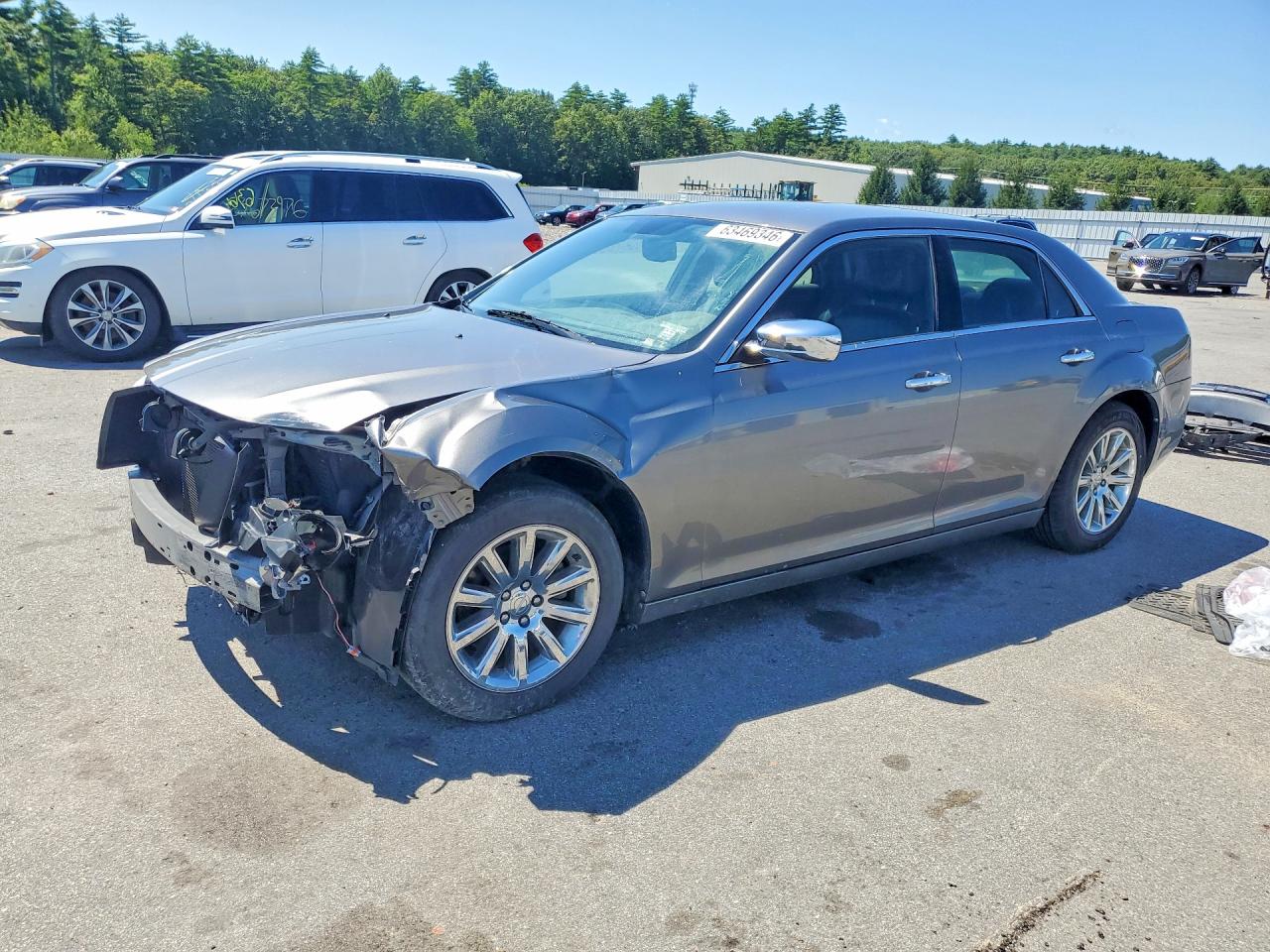 Photo of the 2011 CHRYSLER 300 LIMITED