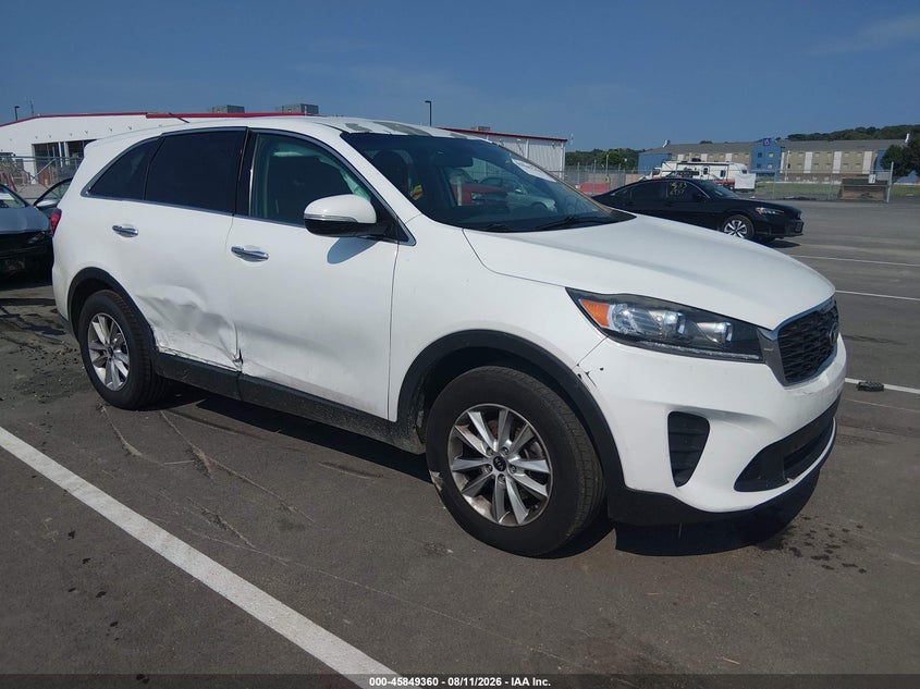 Photo of the 2019 KIA SORENTO 2.4L LX