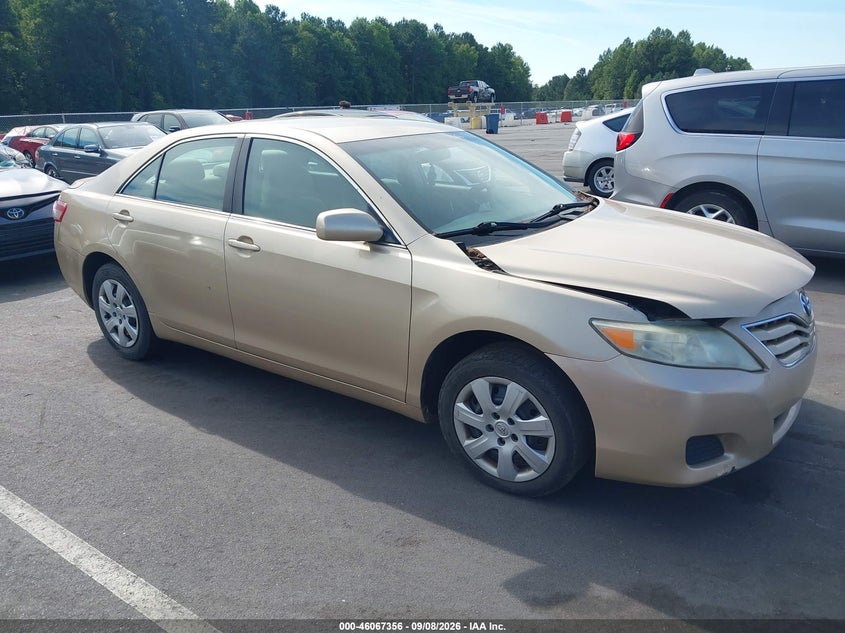 Photo of the 2011 TOYOTA CAMRY LE