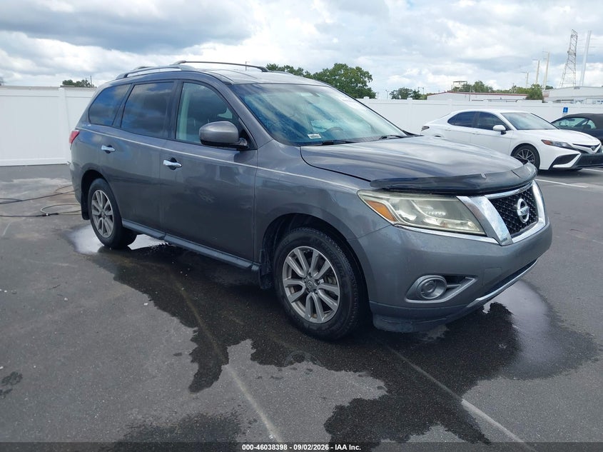 Photo of the 2016 NISSAN PATHFINDER S