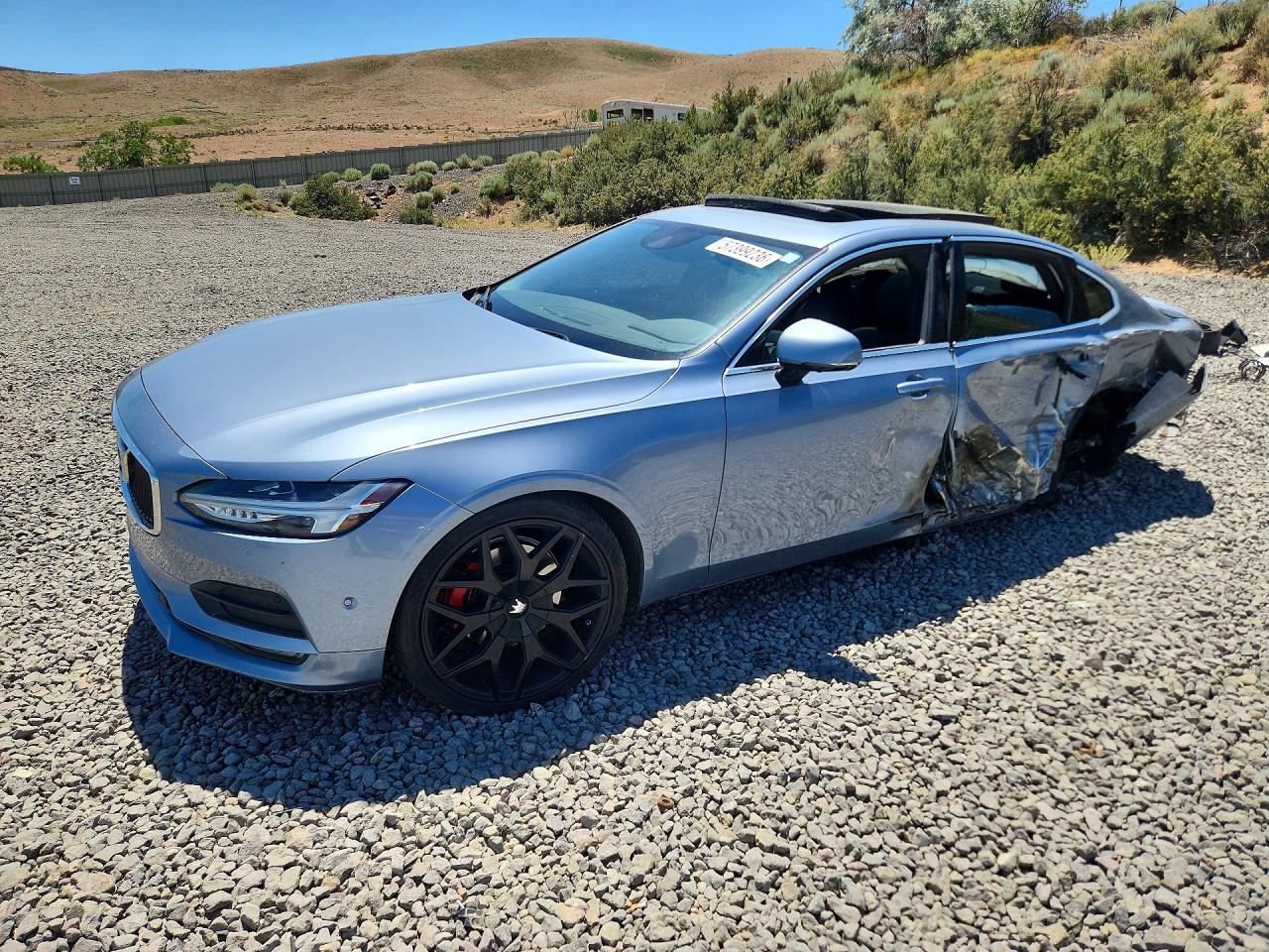 Photo of the 2018 VOLVO S90 T5 MOMENTUM