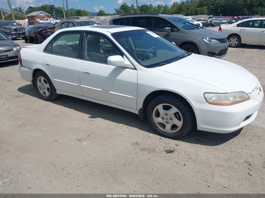Photo of the 2000 HONDA ACCORD 2.3 EX