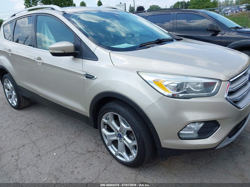 Photo of the 2017 FORD ESCAPE TITANIUM