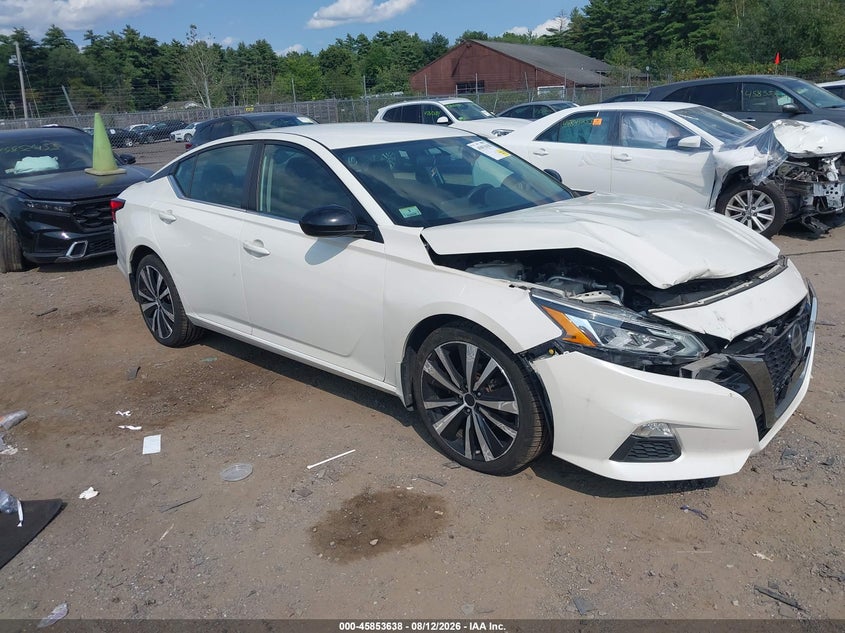 Photo of the 2019 NISSAN ALTIMA 2.5 SR