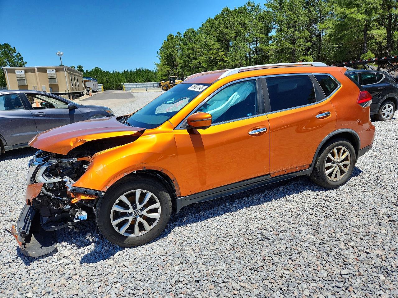Photo of the 2017 NISSAN ROGUE SV