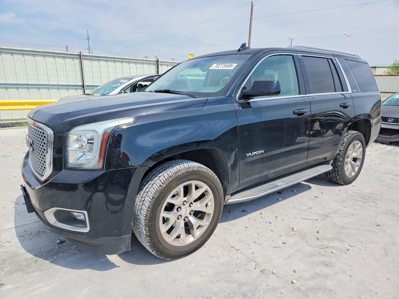Photo of the 2015 GMC YUKON SLT