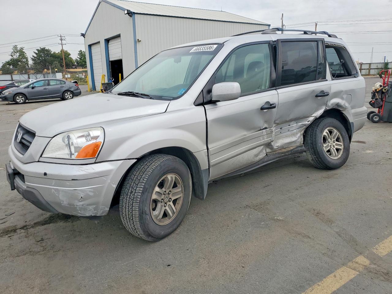 Photo of the 2004 HONDA PILOT EXL