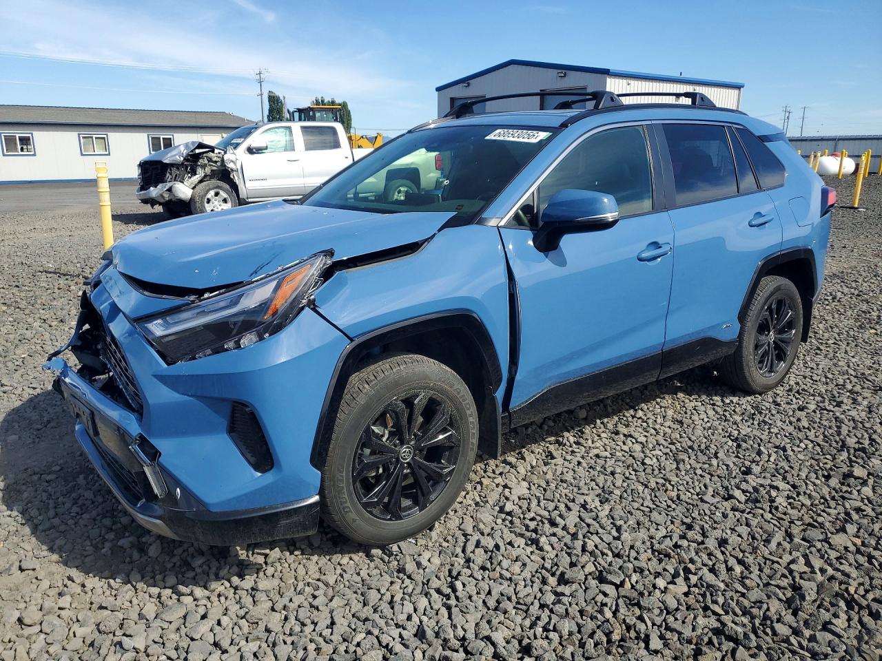 Photo of the 2024 TOYOTA RAV4 SE