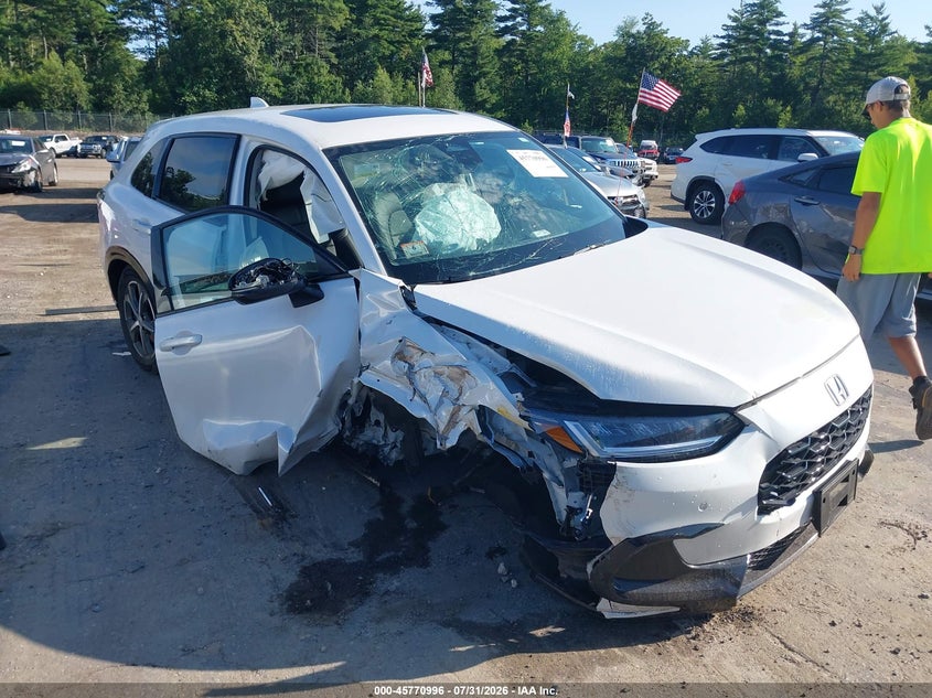 Photo of the 2025 HONDA HR-V AWD EX-L