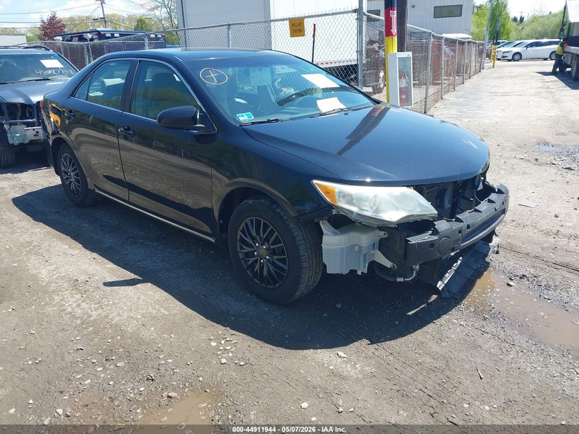 Photo of the 2012 TOYOTA CAMRY LE