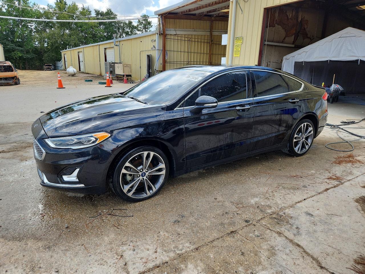 Photo of the 2020 FORD FUSION TITANIUM