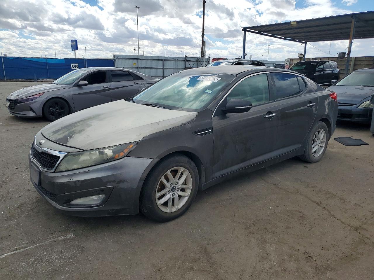 Photo of the 2013 KIA OPTIMA LX