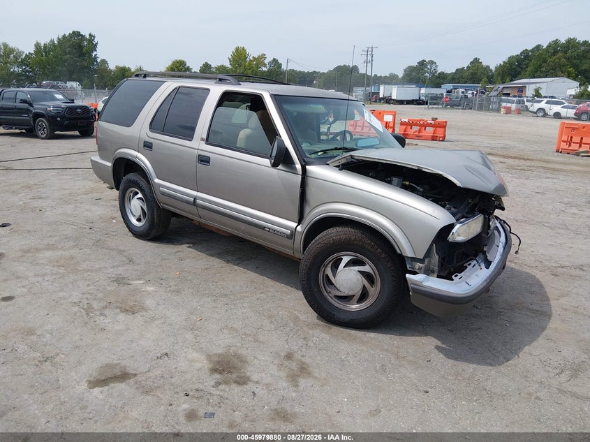 Photo of the 2001 CHEVROLET BLAZER LT