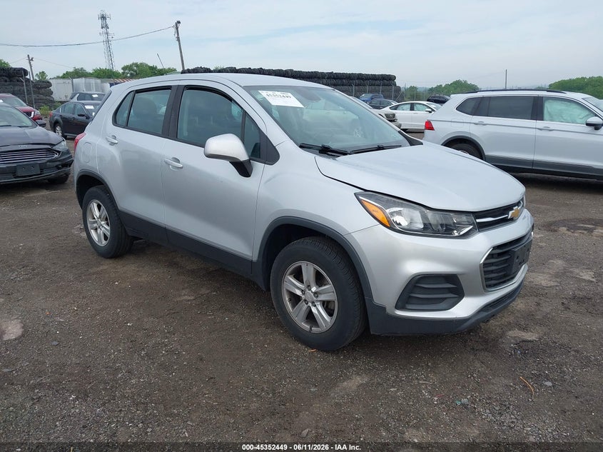 Photo of the 2018 CHEVROLET TRAX LS