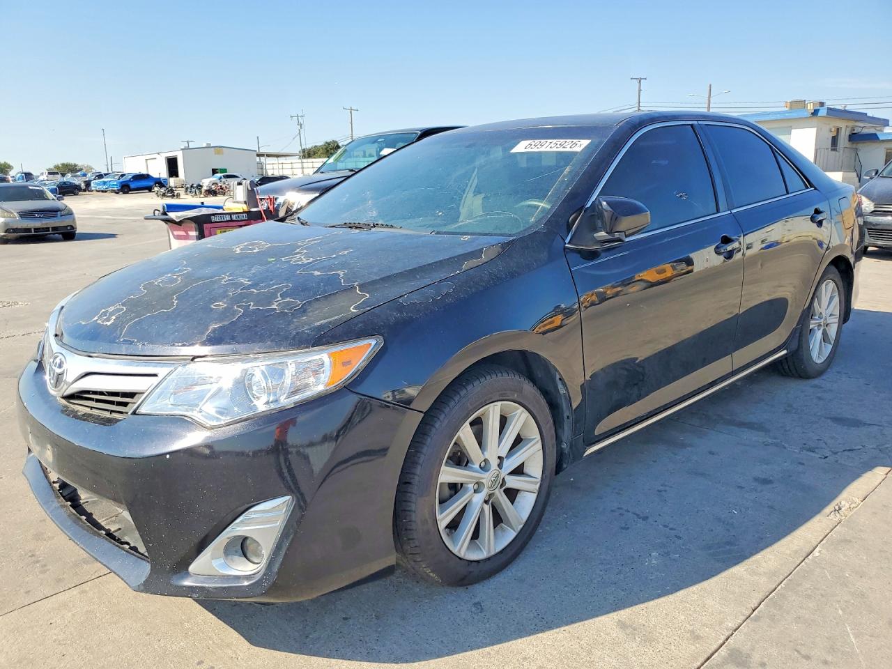 Photo of the 2014 TOYOTA CAMRY XLE