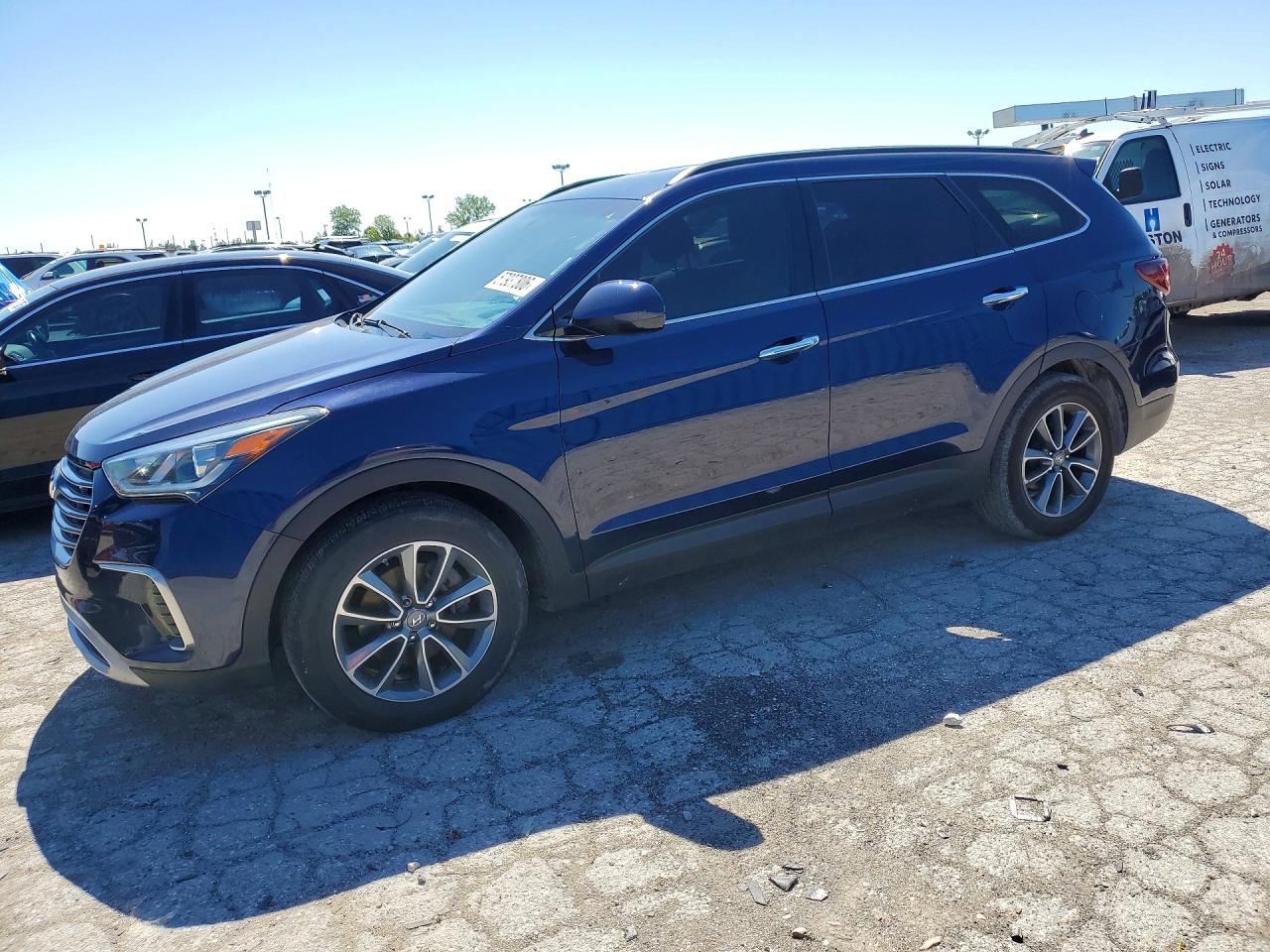 Photo of the 2017 HYUNDAI SANTA FE SE