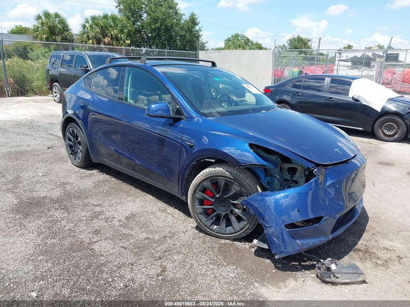 Photo of the 2021 TESLA MODEL Y LONG RANGE DUAL MOTOR ALL-WHEEL DRIVE
