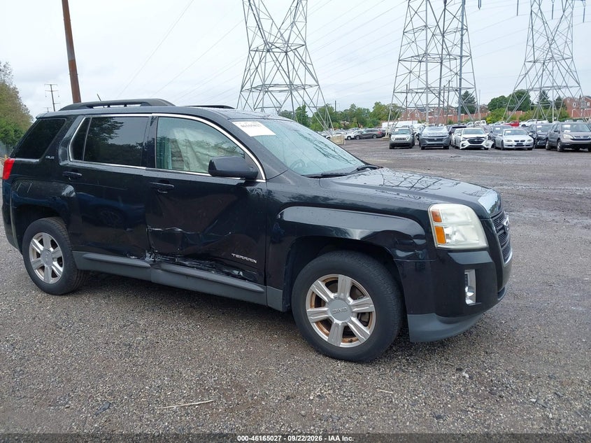 Photo of the 2015 GMC TERRAIN SLE-2