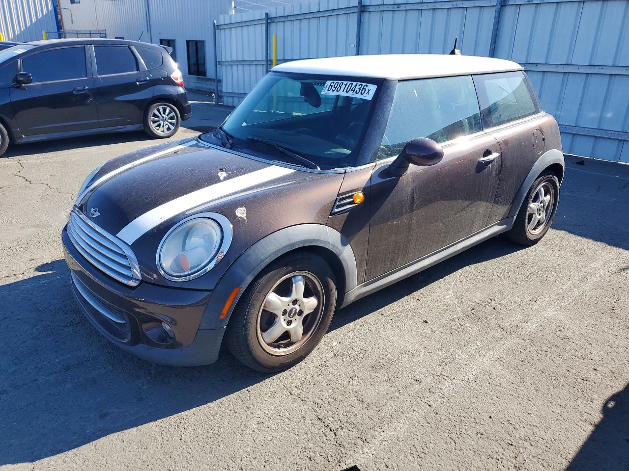 Photo of the 2011 MINI COOPER