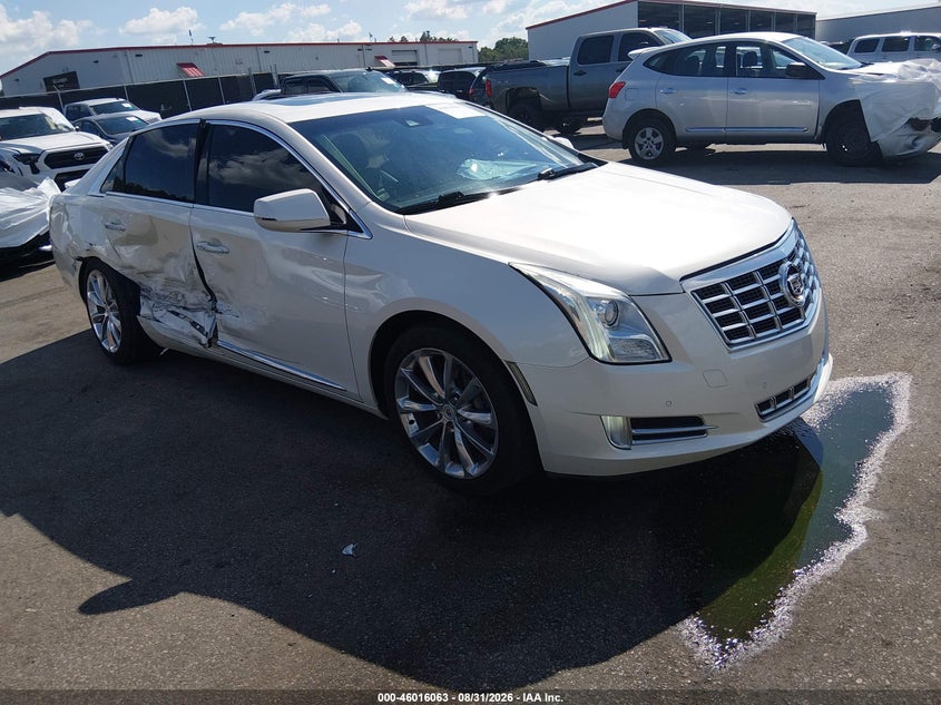 Photo of the 2013 CADILLAC XTS LUXURY