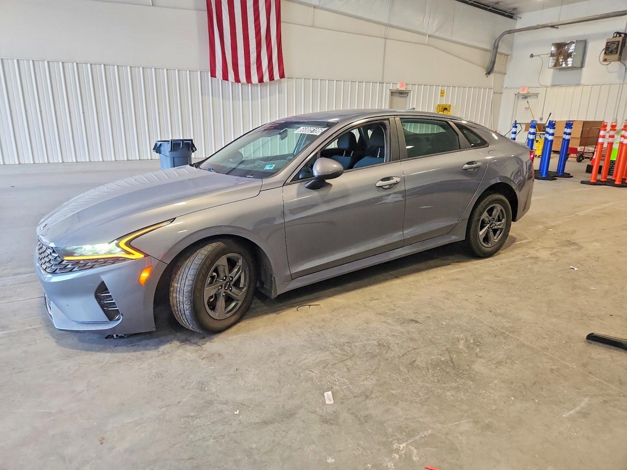 Photo of the 2021 KIA K5 LXS