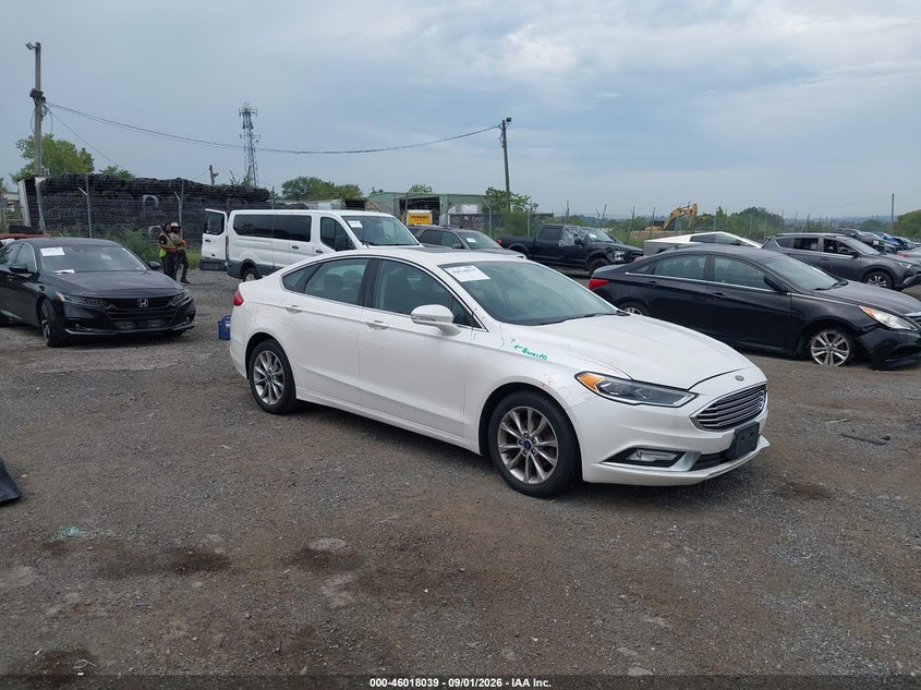Photo of the 2017 FORD FUSION SE