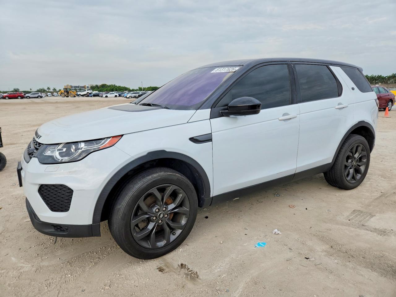 Photo of the 2019 LAND ROVER DISCOVERY SPORT HSE
