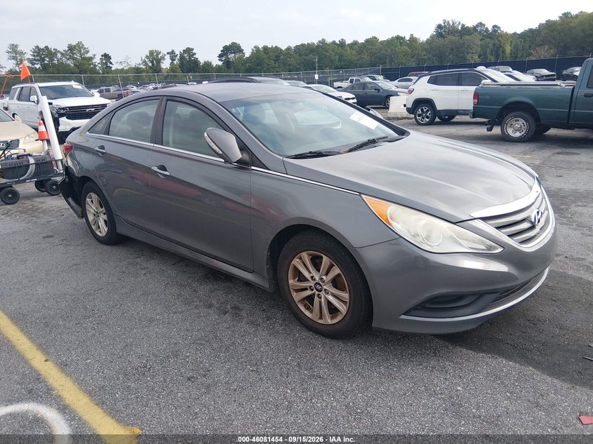 Photo of the 2014 HYUNDAI SONATA GLS