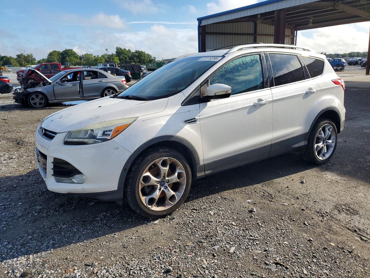Photo of the 2014 FORD ESCAPE TITANIUM