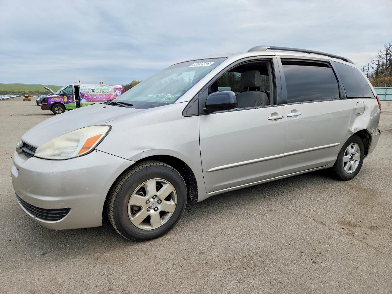 Photo of the 2005 TOYOTA SIENNA LE 7 PASSENGER