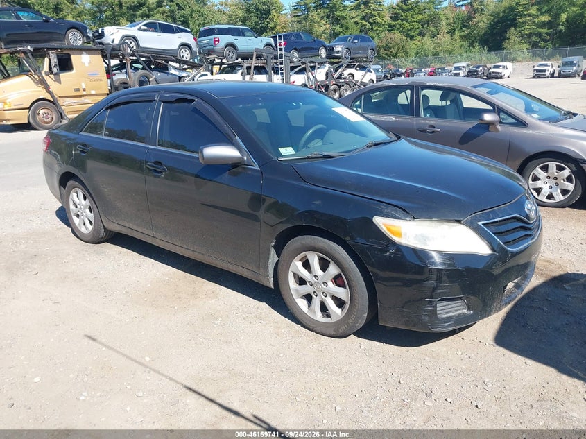 Photo of the 2010 TOYOTA CAMRY LE