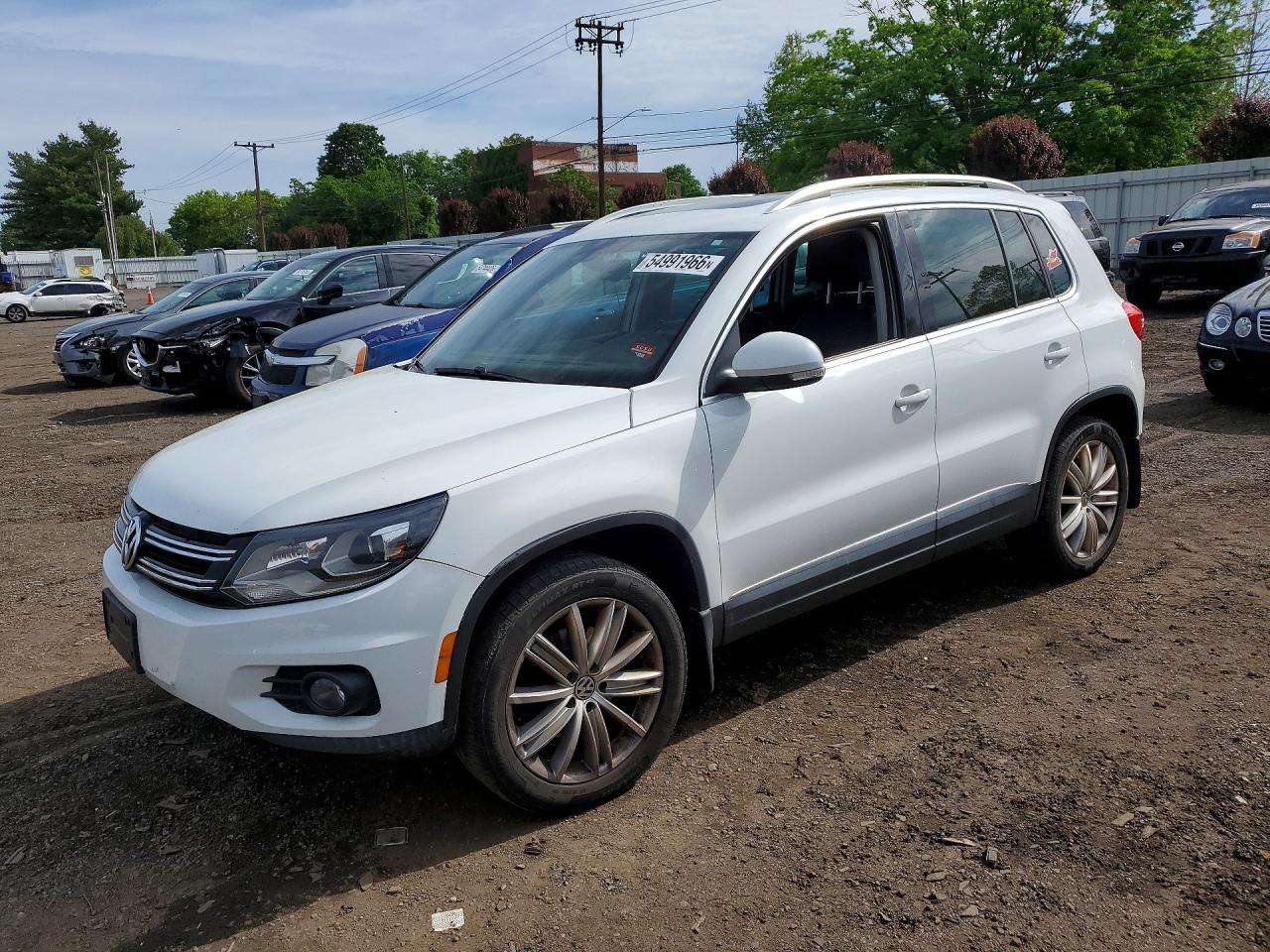 Photo of the 2016 VOLKSWAGEN TIGUAN S/SE/SEL/R-LINE