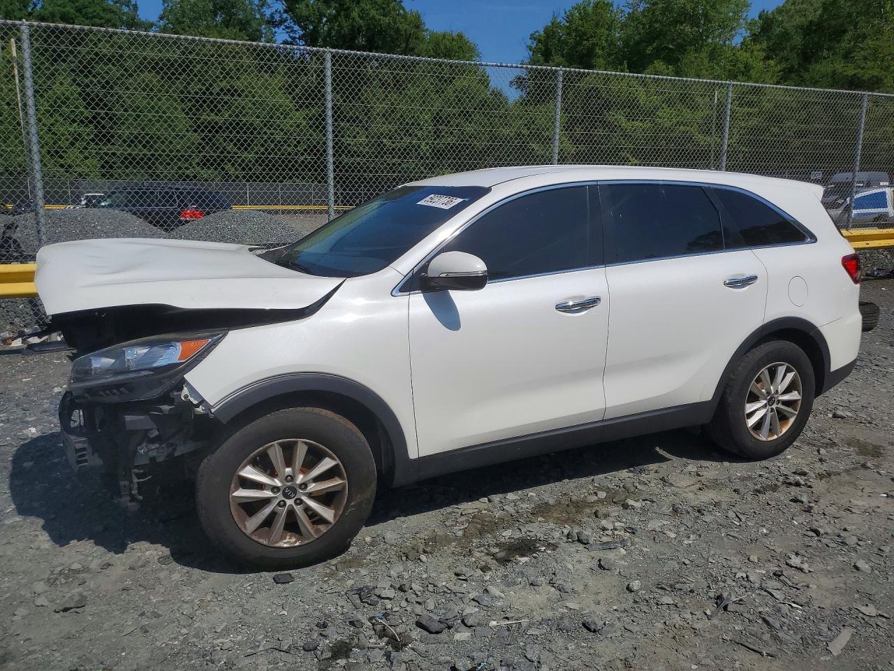 Photo of the 2019 KIA SORENTO LX V6