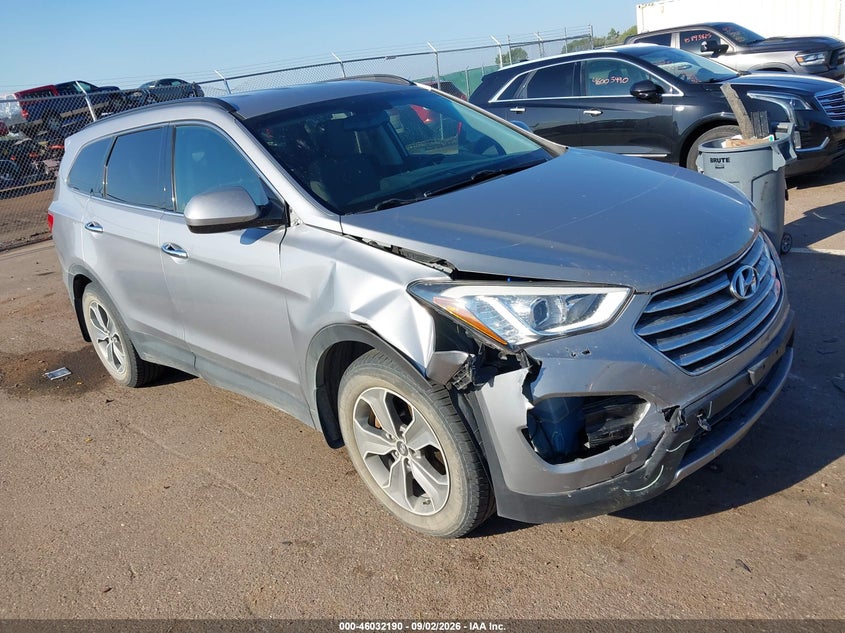 Photo of the 2016 HYUNDAI SANTA FE SE
