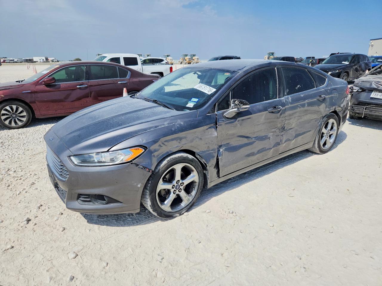 Photo of the 2014 FORD FUSION SE