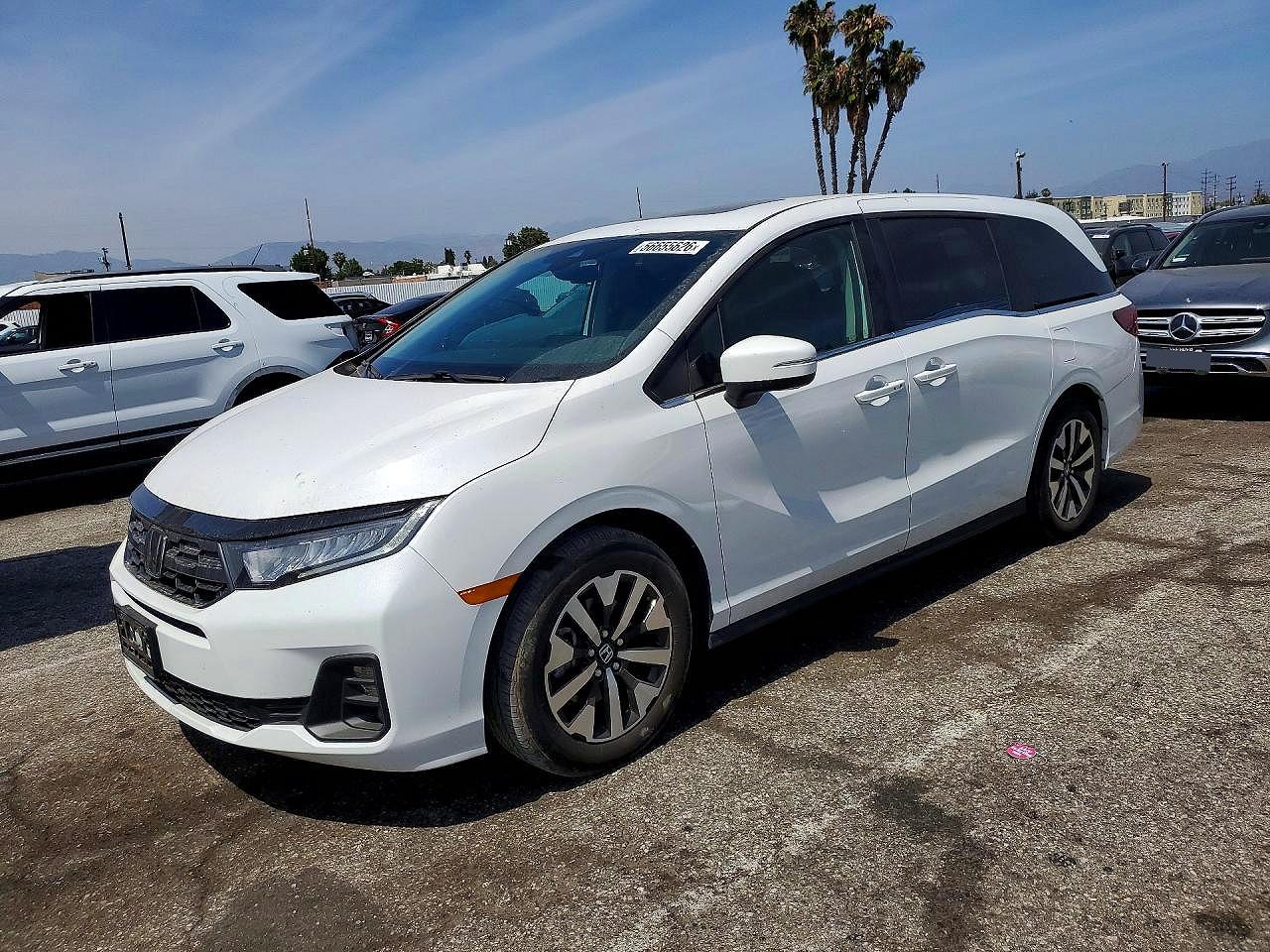 Photo of the 2025 HONDA ODYSSEY EXL