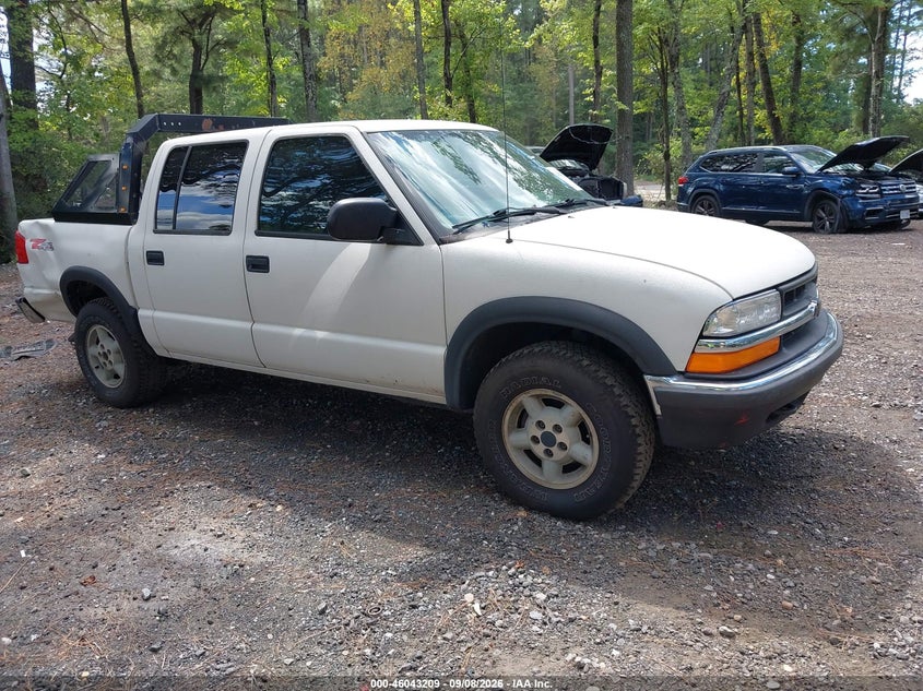 Photo of the 2003 CHEVROLET S-10 LS