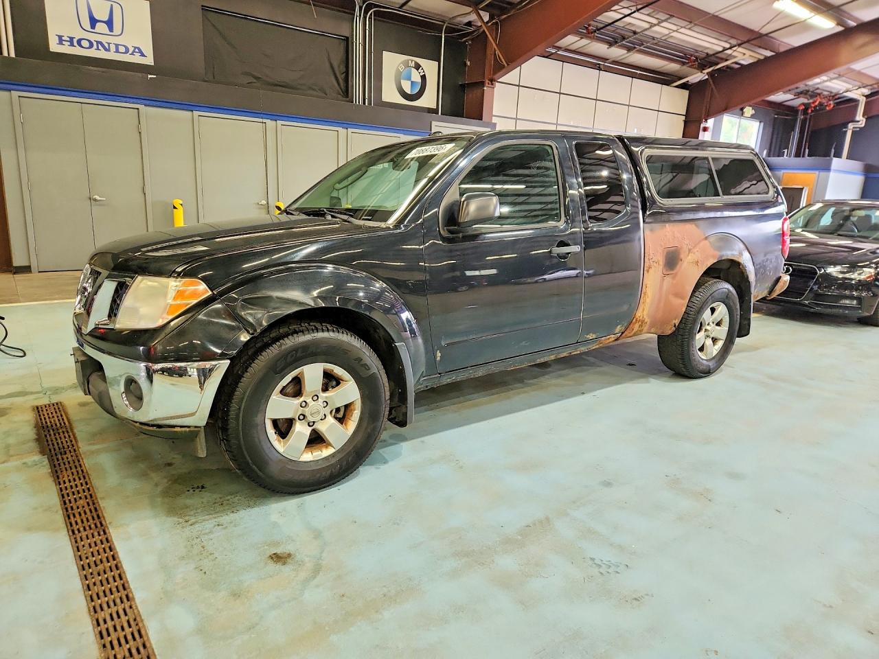 Photo of the 2011 NISSAN FRONTIER SV V6