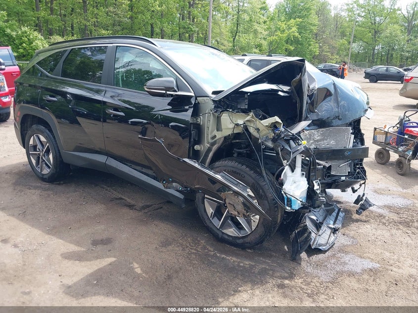 Photo of the 2026 HYUNDAI TUCSON SEL PREMIUM