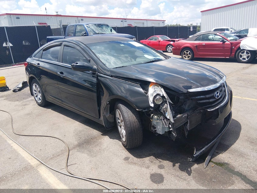 Photo of the 2013 HYUNDAI SONATA GLS