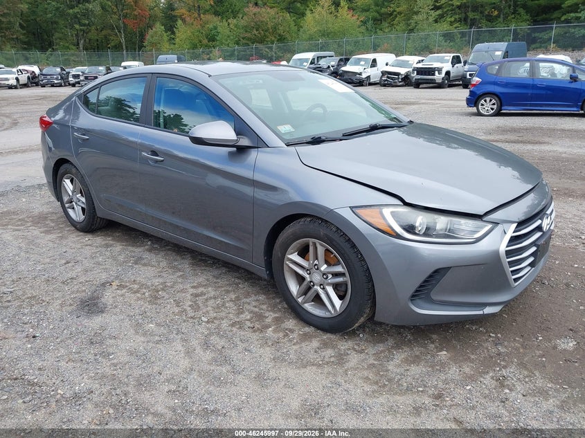 Photo of the 2018 HYUNDAI ELANTRA SE