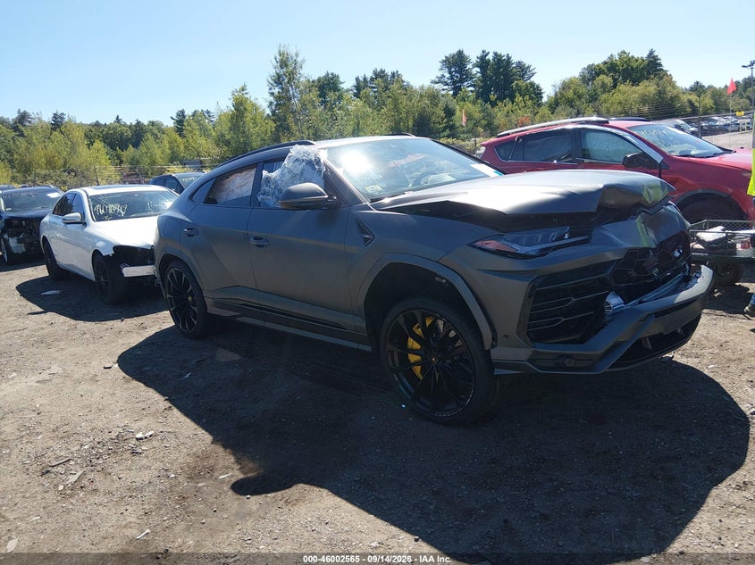 Photo of the 2022 LAMBORGHINI URUS GRAPHITE CAPSULE/PEARL CAPSULE
